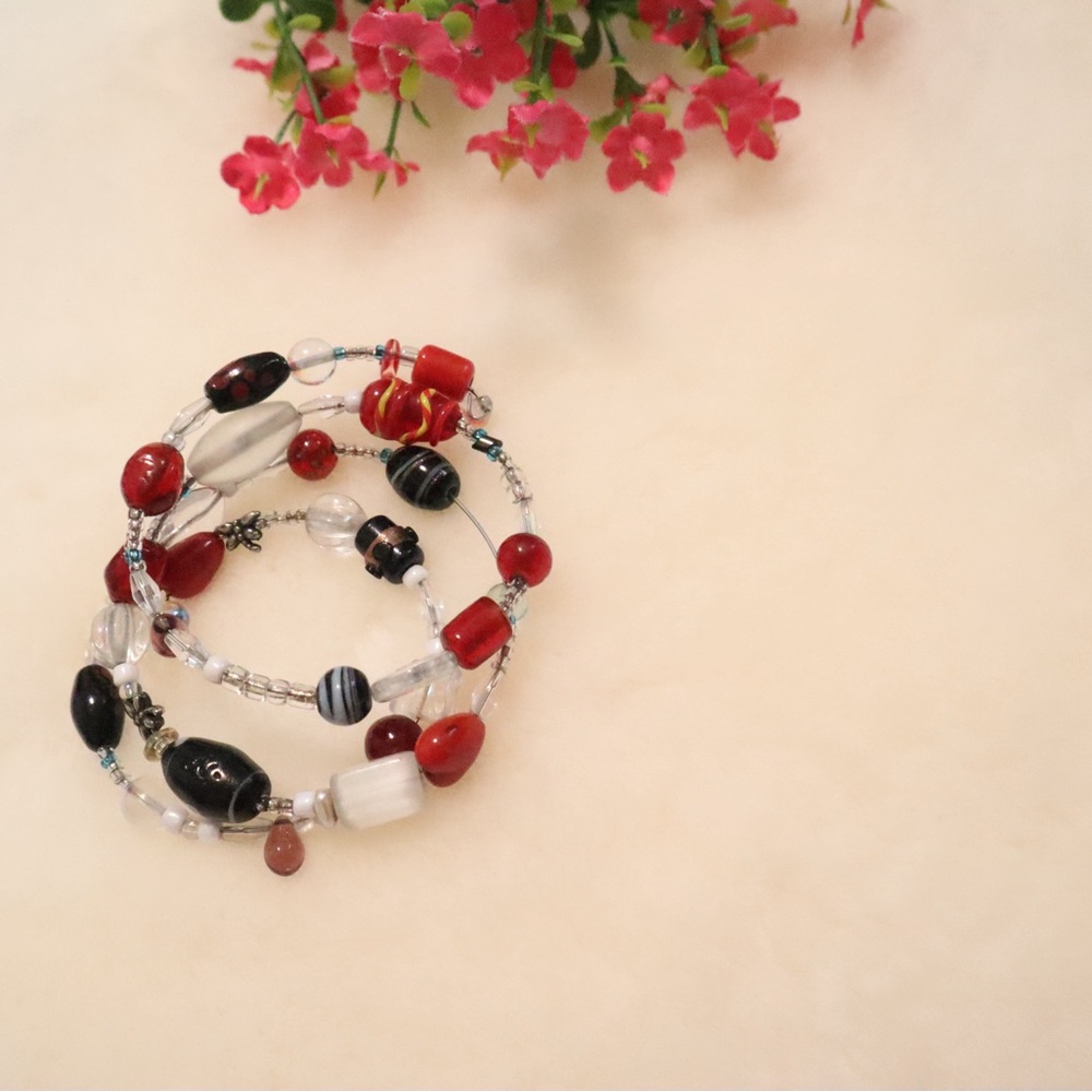 Murano Red and Black Beaded Bracelet